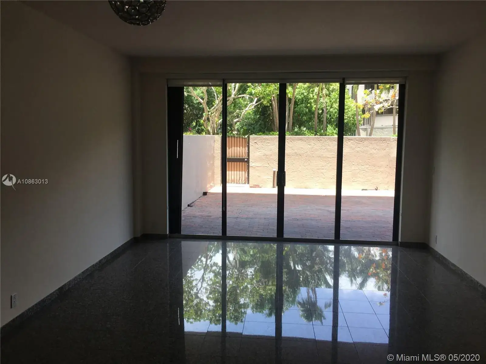 2 bedroom 2 bath Residential Lease for rent at 151 Crandon Blvd # 120, Key Biscayne FL 33149