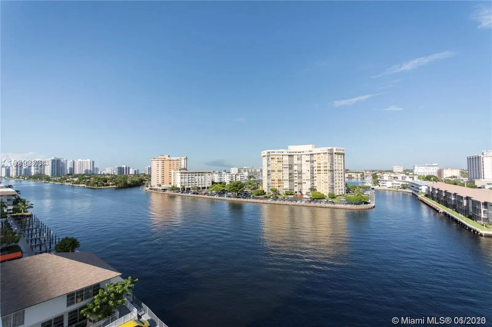 1 bedroom 1 bath Residential Lease for rent at 1833 S Ocean Dr # 812, Hallandale Beach FL 33009