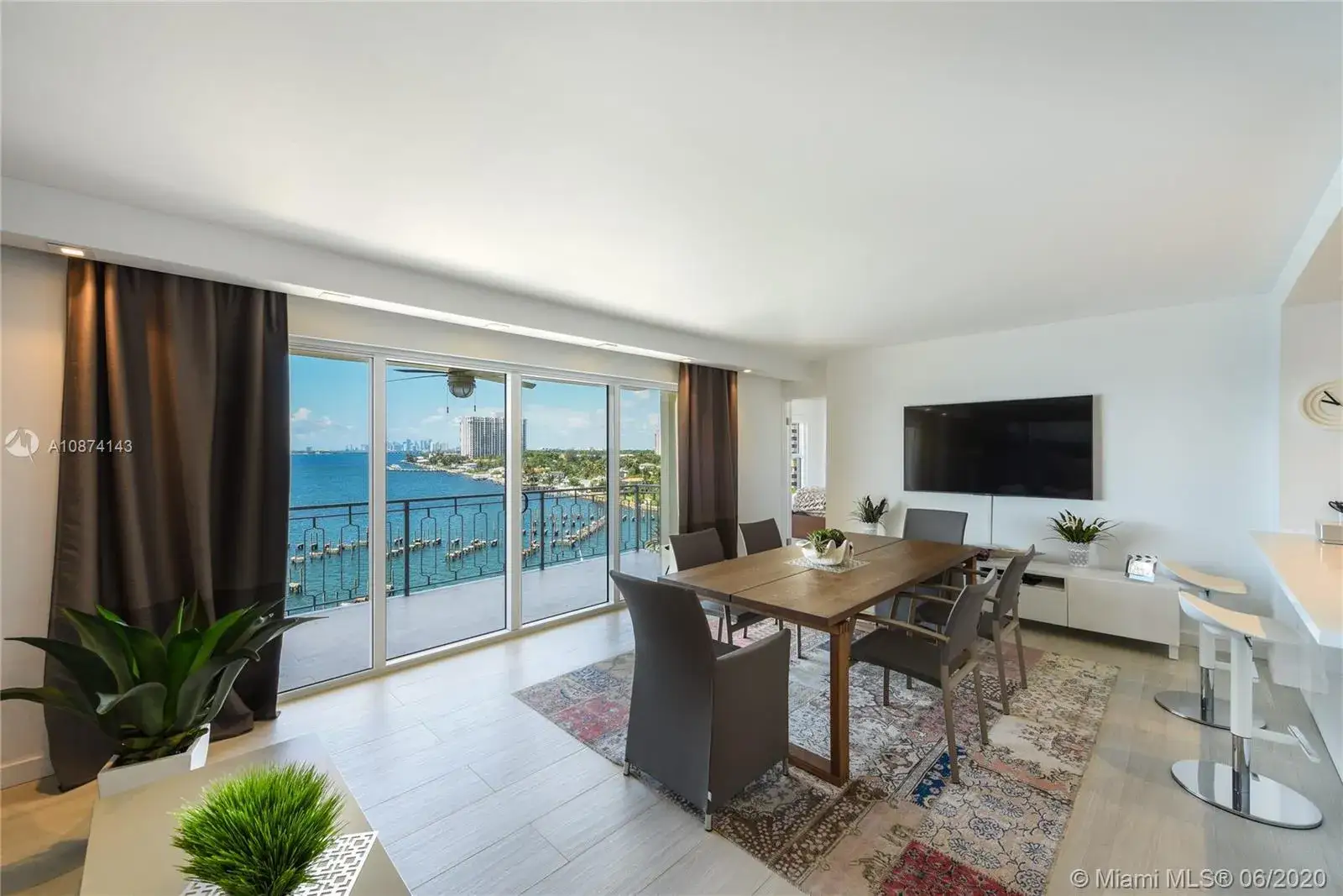 2 bedroom 2 bath Residential Lease for rent at 11111 Biscayne Blvd # 8C, Miami FL 33181
