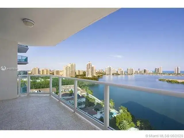 3 bedroom 3 bath Residential for sale at 3301 NE 183rd St # 2007, Aventura FL 33160