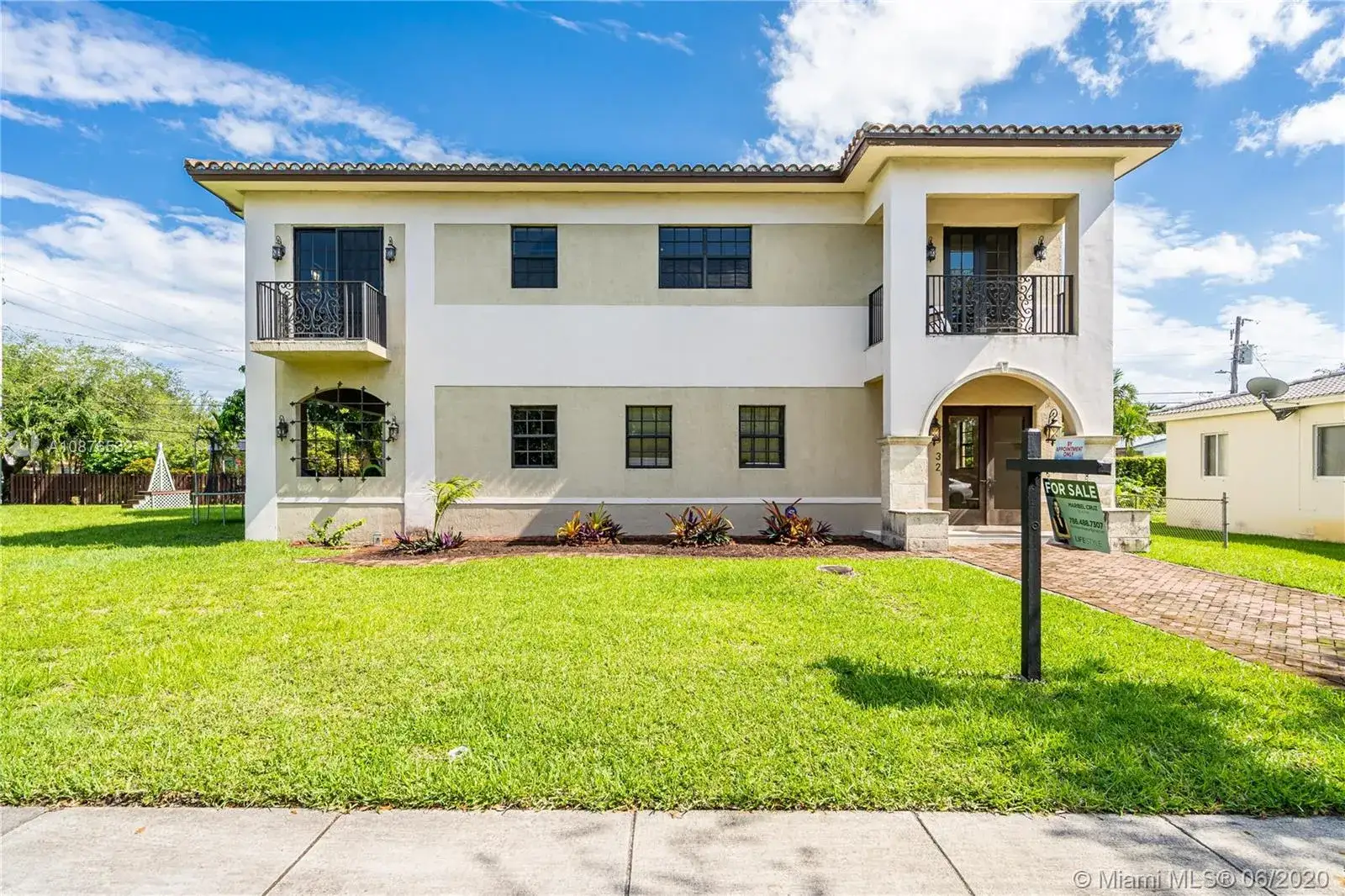 4 bedroom 5 bath Residential for sale at 2 Hough Dr, Miami Springs FL 33166