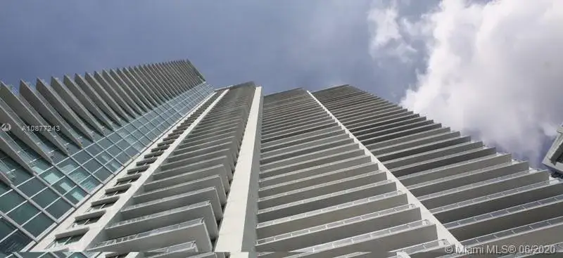 2 bedroom 2 bath Residential for sale at 92 SW 3rd St # 1511, Miami FL 33130