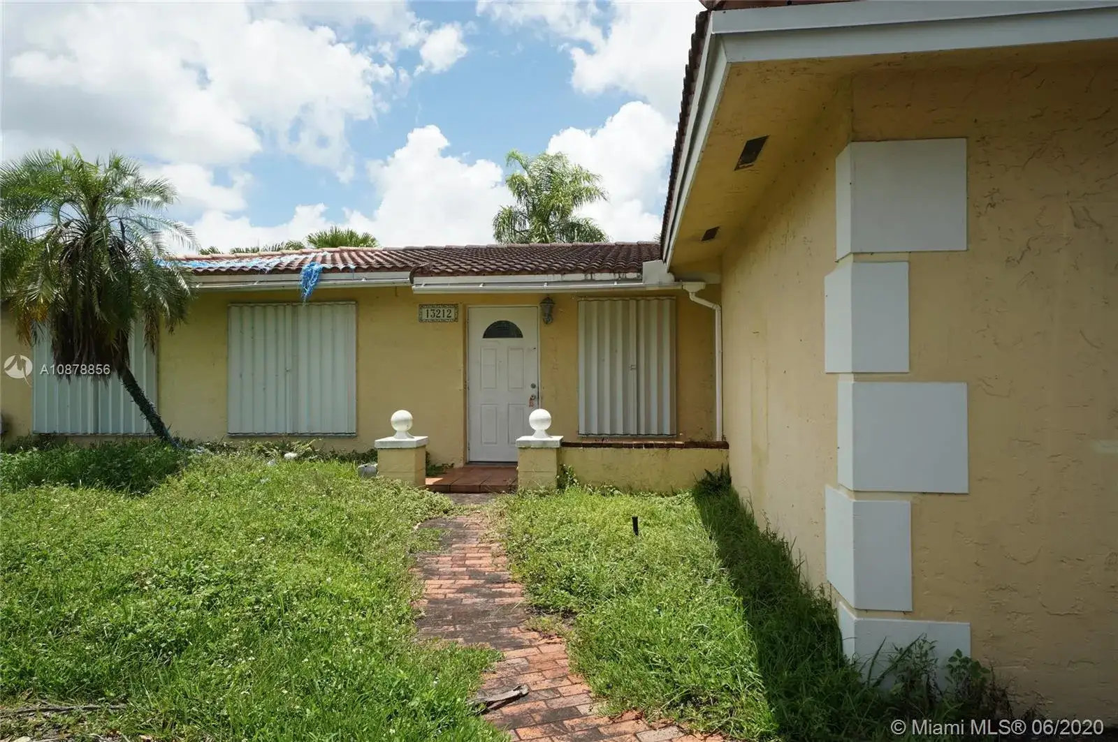 4 bedroom 3 bath Residential Lease for rent at 13212 SW 86th Ln, Miami FL 33183