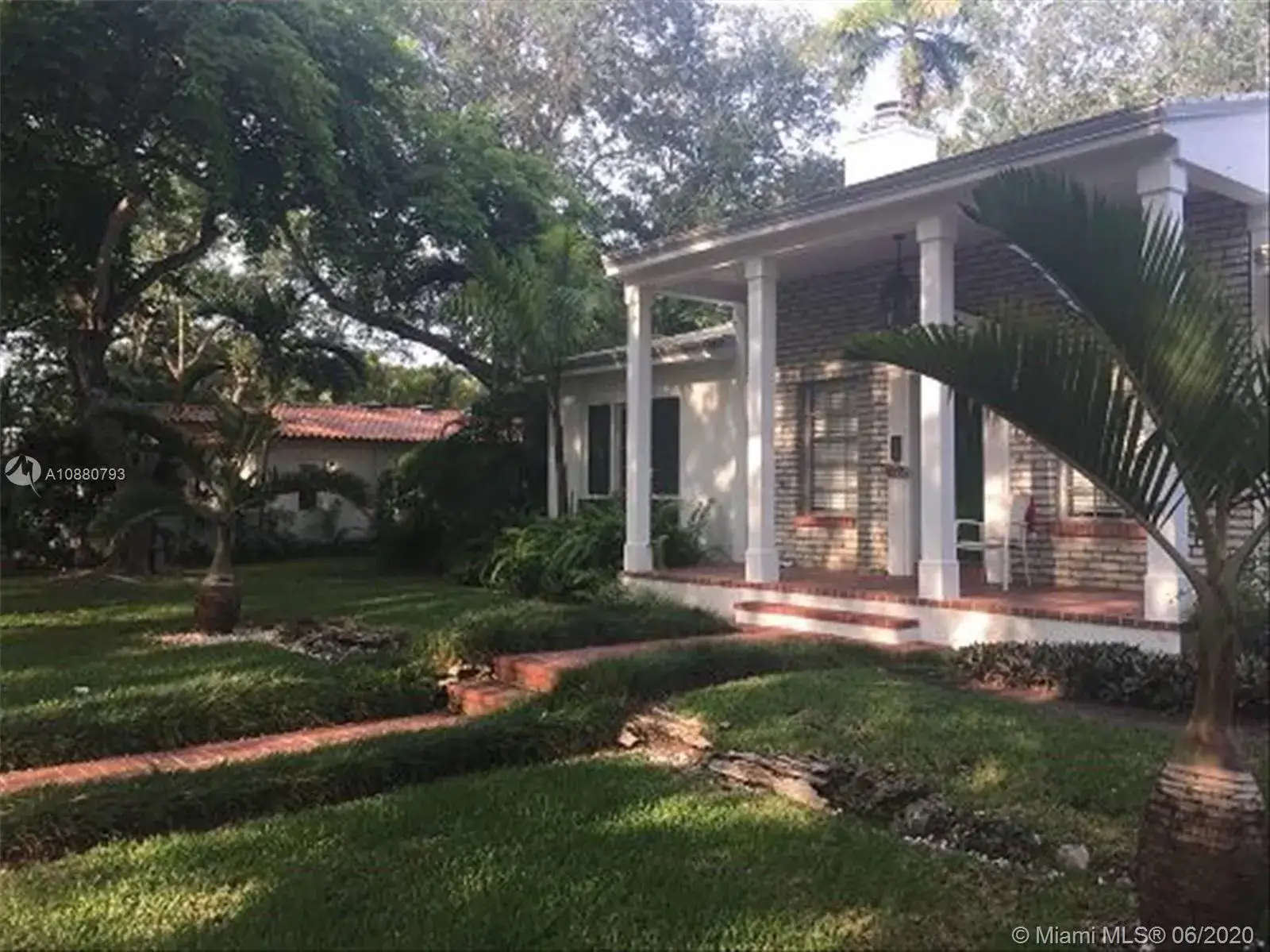 3 bedroom 3 bath Residential for sale at 6832 Mindello St, Coral Gables FL 33146