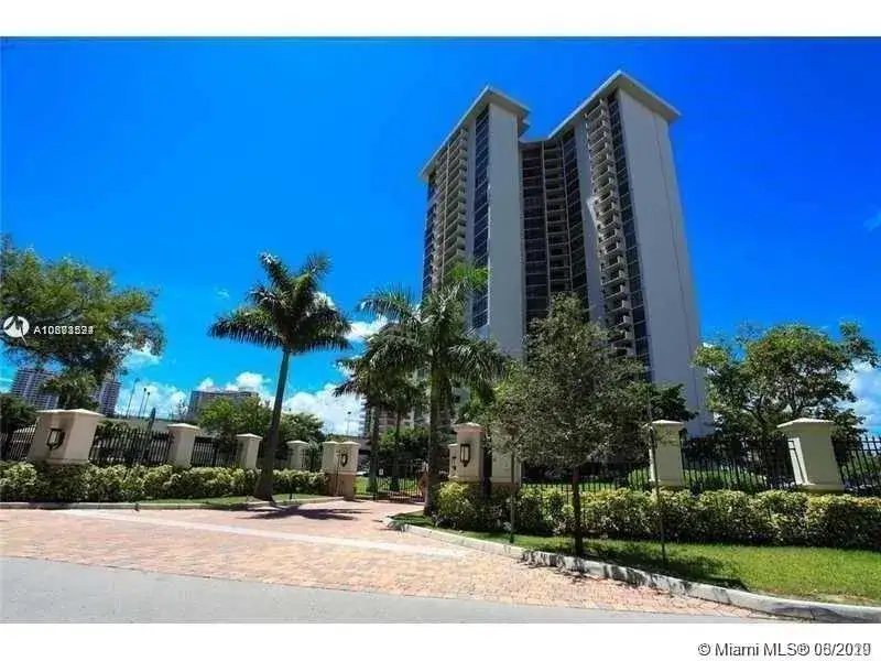 2 bedroom 2 bath Residential for sale at 18181 NE 31st Ct # 1405, Aventura FL 33160