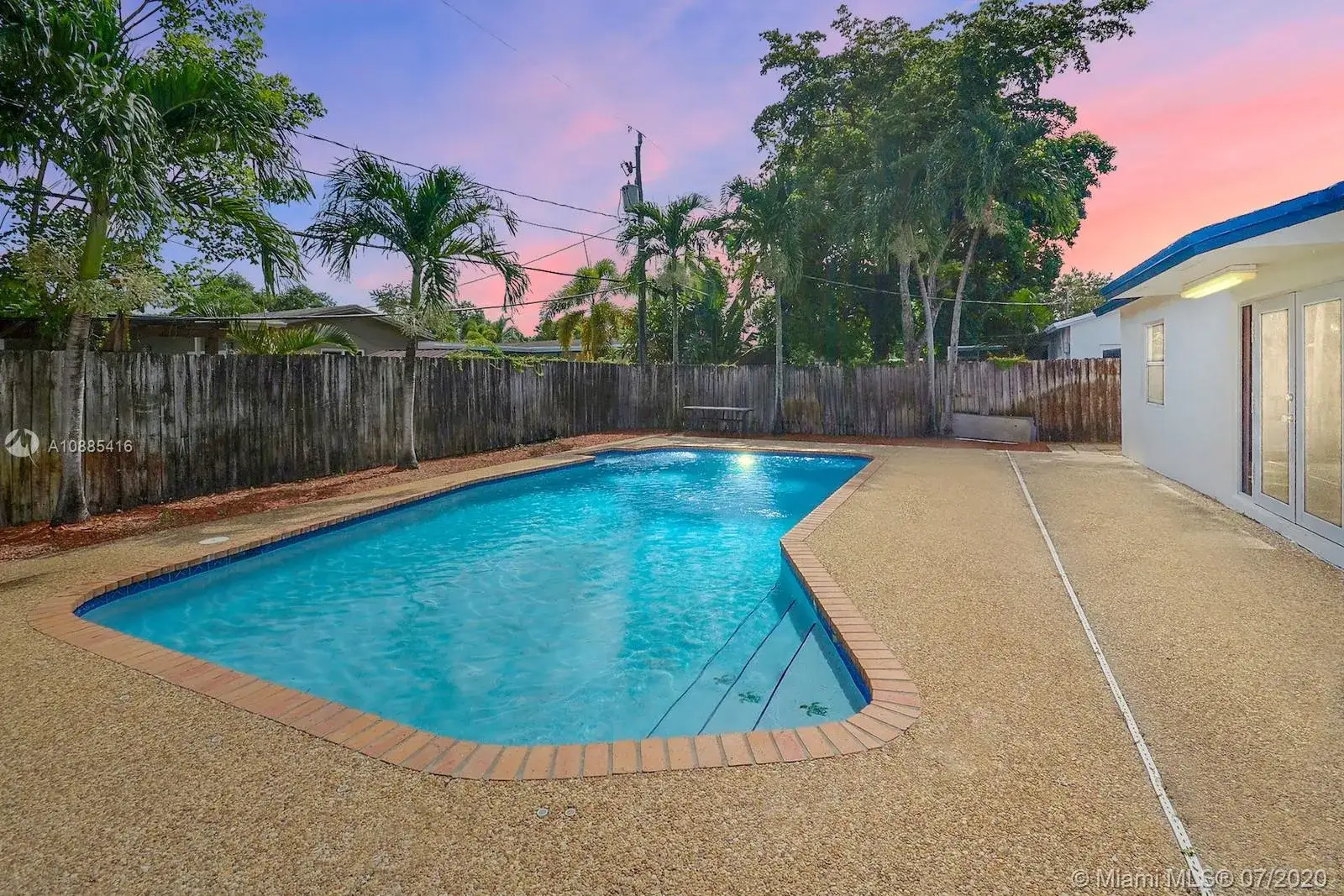 4 bedroom 3 bath Residential for sale at 6455 Pershing St, Hollywood FL 33024