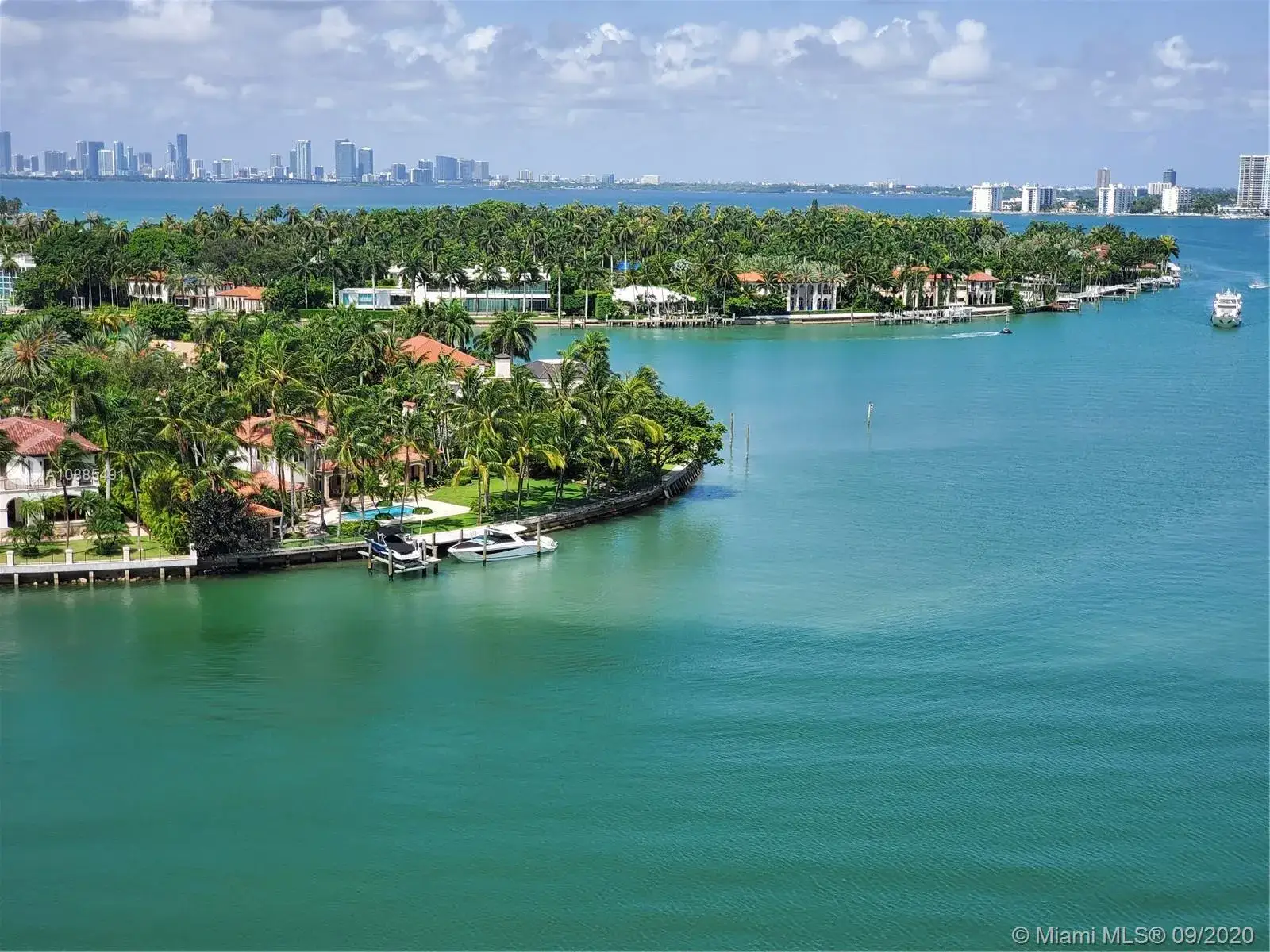1 bedroom 1 bath Residential Lease for rent at 6770 Indian Creek Dr # 14K, Miami Beach FL 33141