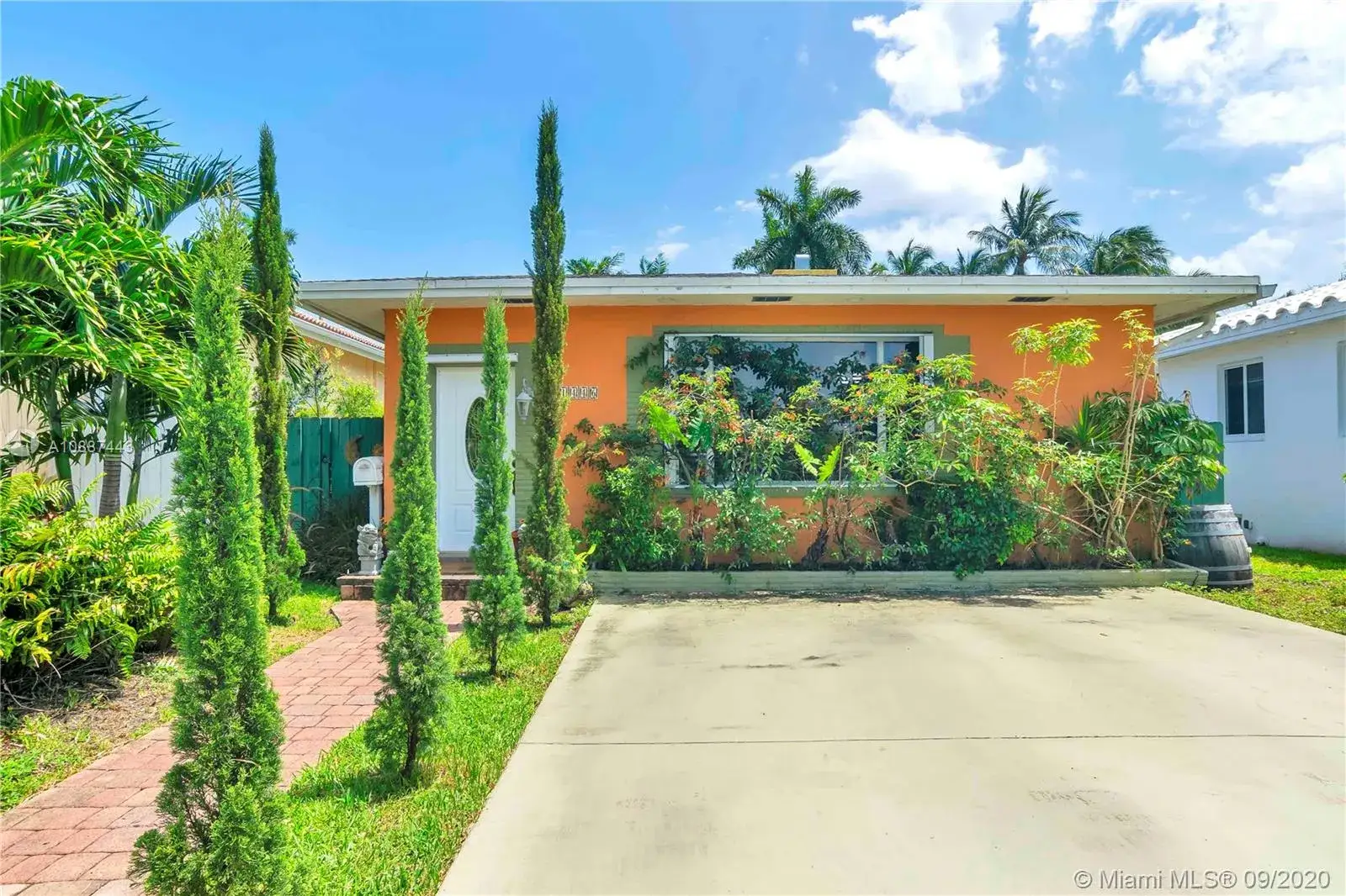 4 bedroom 3 bath Residential for sale at 1446 Hollywood Blvd, Hollywood FL 33020