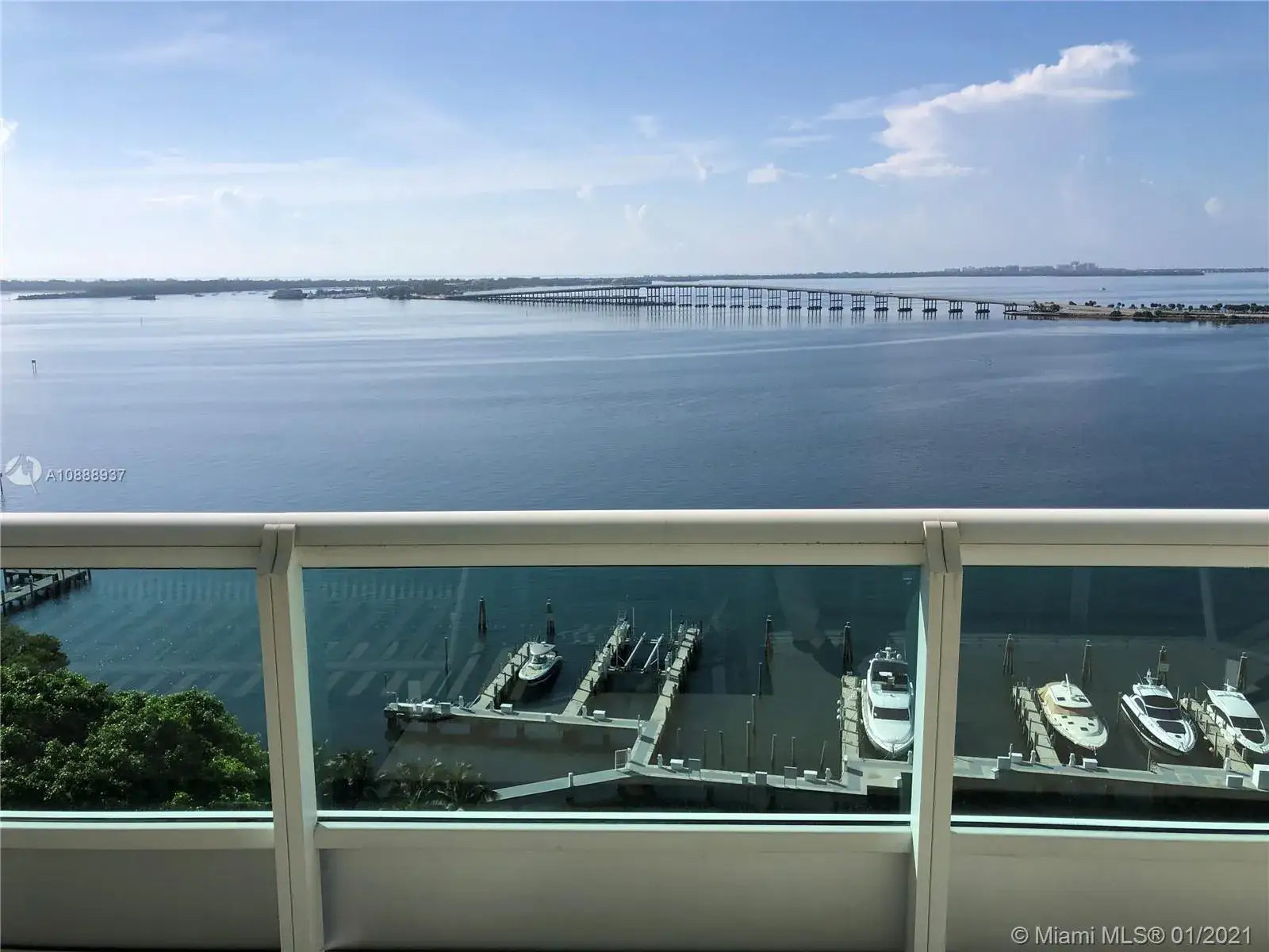 2 bedroom 3 bath Residential Lease for rent at 1643 Brickell Ave # 1704, Miami FL 33129