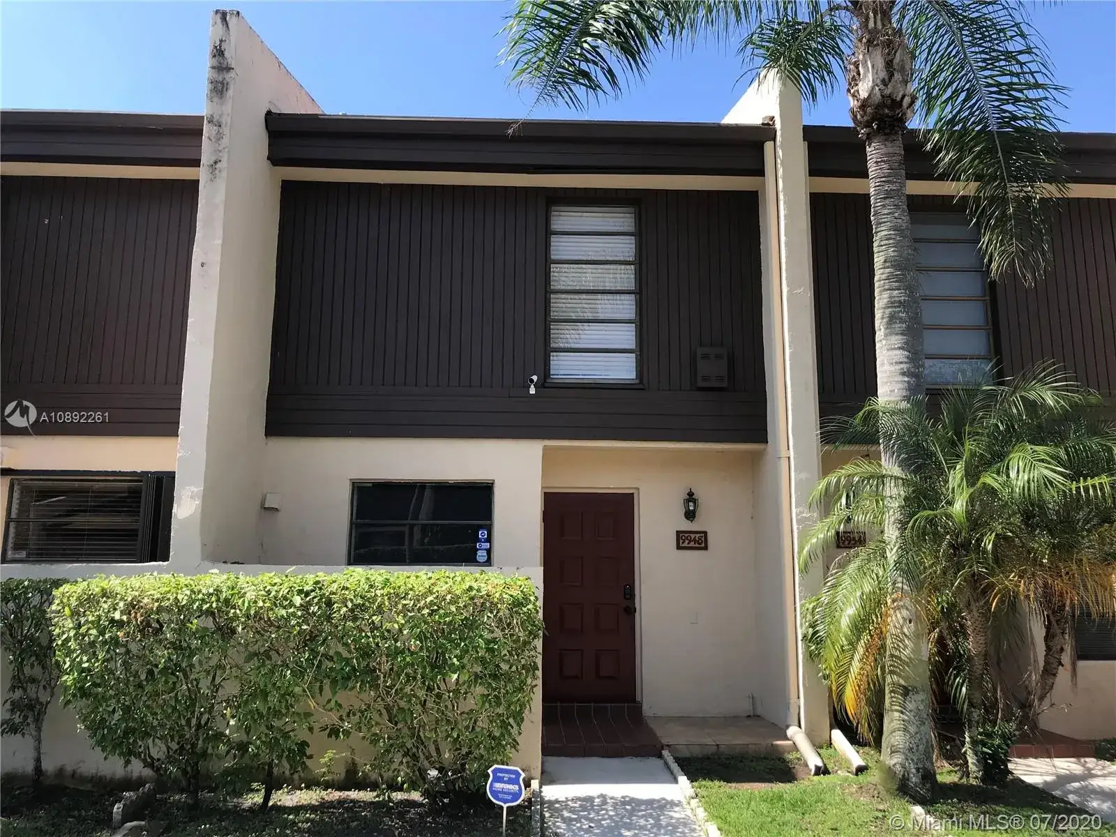 2 bedroom 2 bath Residential for sale at 9948 NW 10th St # 6, Pembroke Pines FL 33024