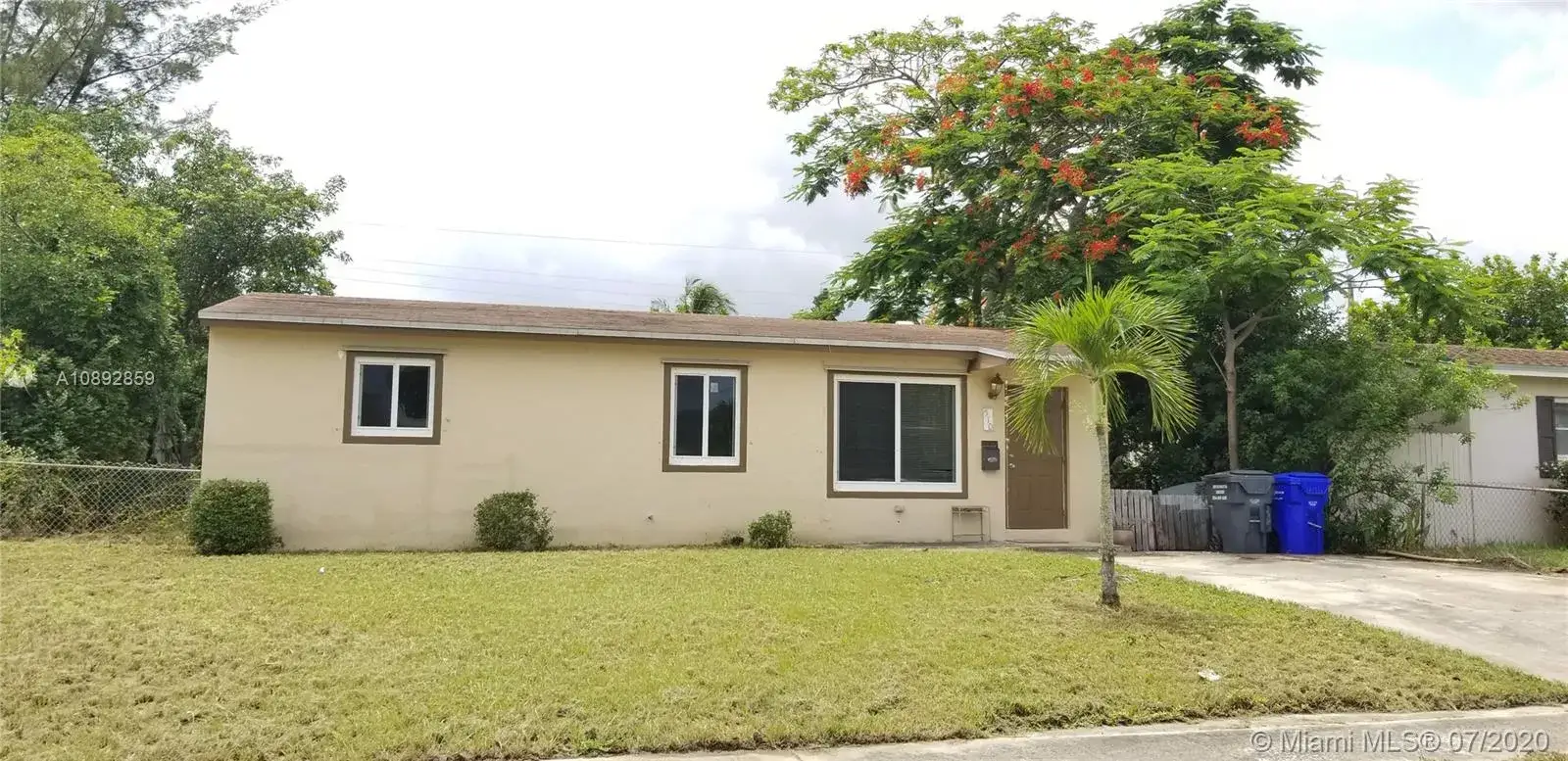 3 bedroom 2 bath Residential Lease for rent at 510 N 69th Ave # 510, Hollywood FL 33024