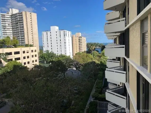 2 bedroom 2 bath Residential for sale at 2501 Brickell Ave # 602, Miami FL 33129