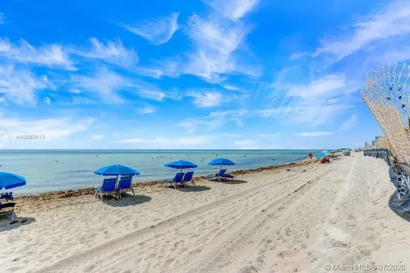 1 bedroom 1 bath Residential Lease for rent at 6365 Collins Ave # 1405, Miami Beach FL 33141