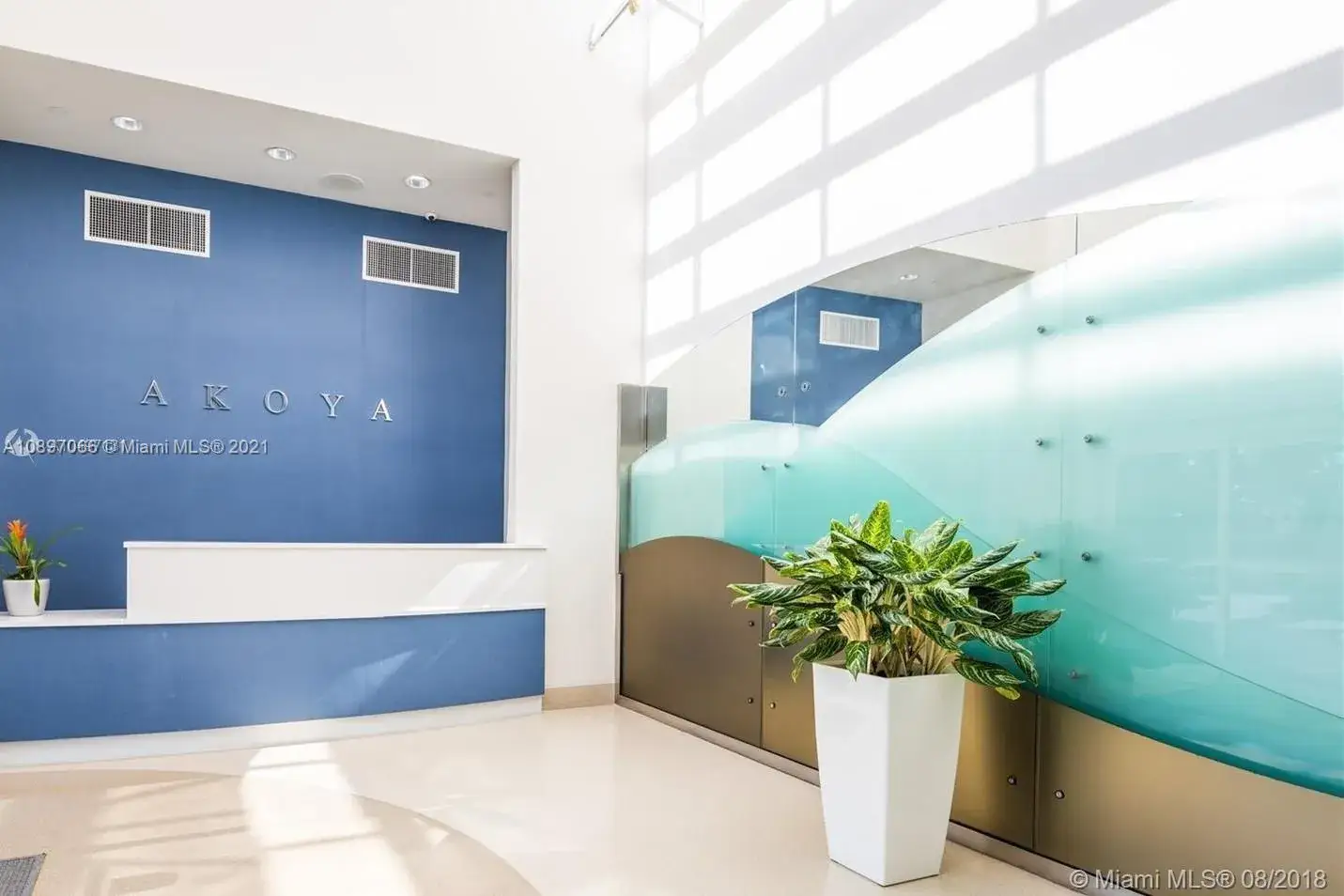 2 bedroom 2 bath Residential Lease for rent at 6365 Collins Ave # 2902, Miami Beach FL 33141