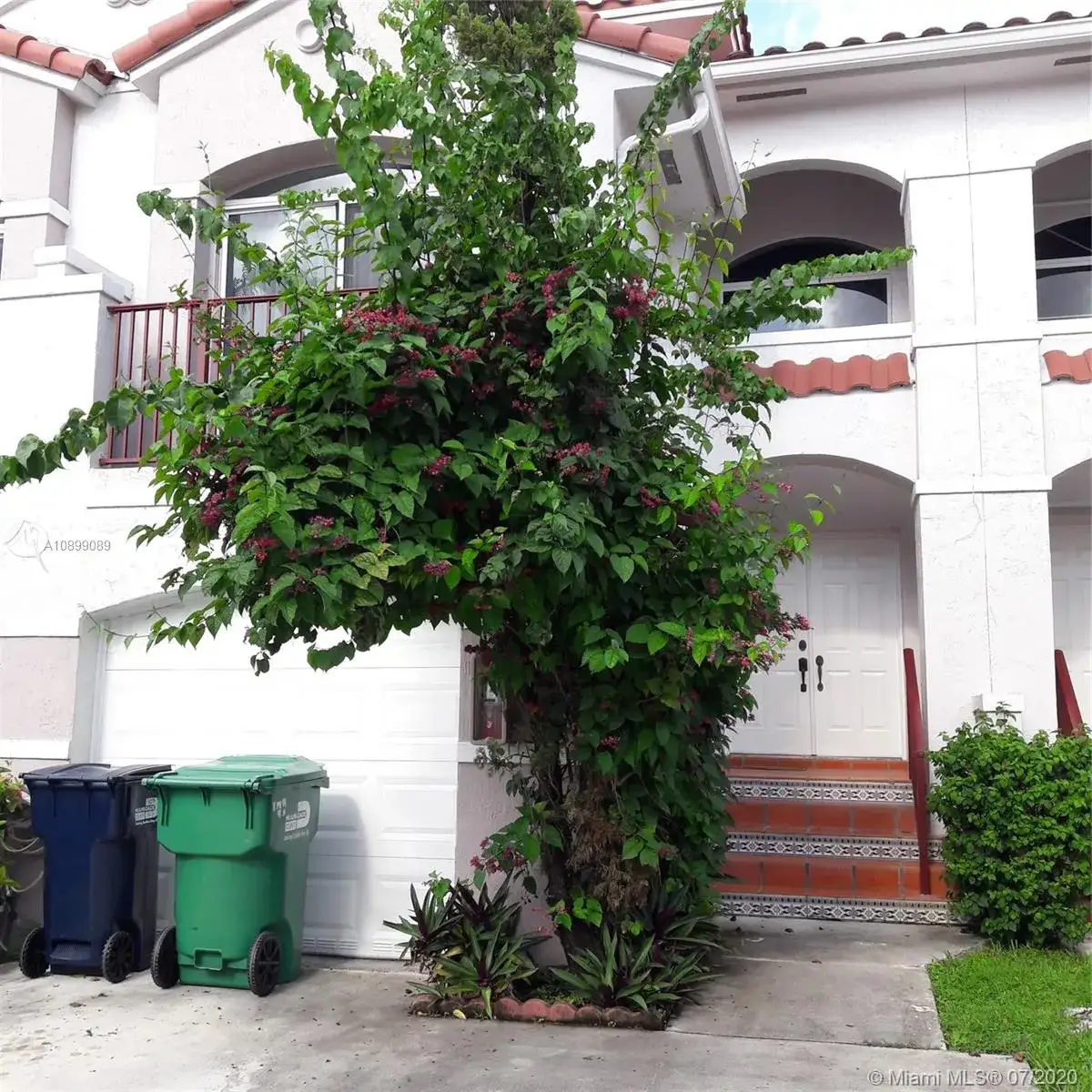 3 bedroom 2 bath Residential for sale at 10245 SW 154th Cir Ct # 7, Miami FL 33196