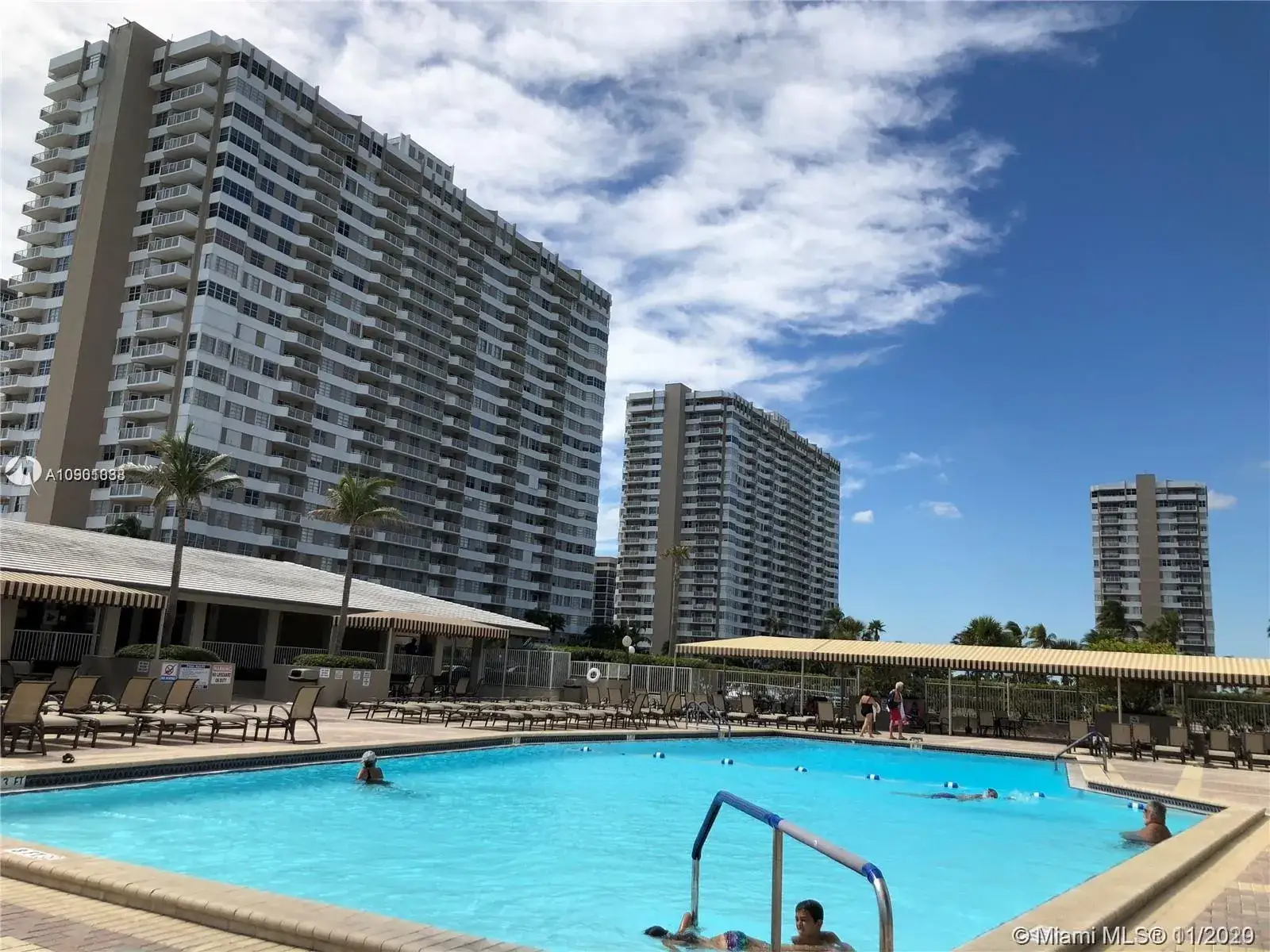 2 bedroom 2 bath Residential Lease for rent at 1980 S Ocean Dr # 2J, Hallandale Beach FL 33009