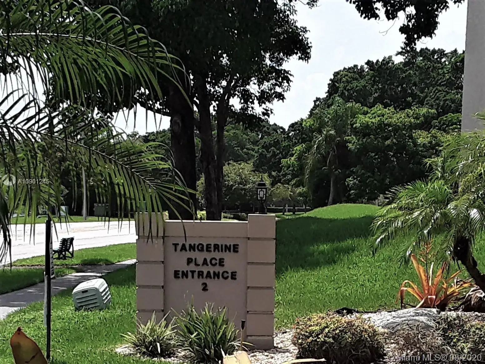 2 bedroom 2 bath Residential for sale at 9460 Tangerine Pl # 408, Davie FL 33324