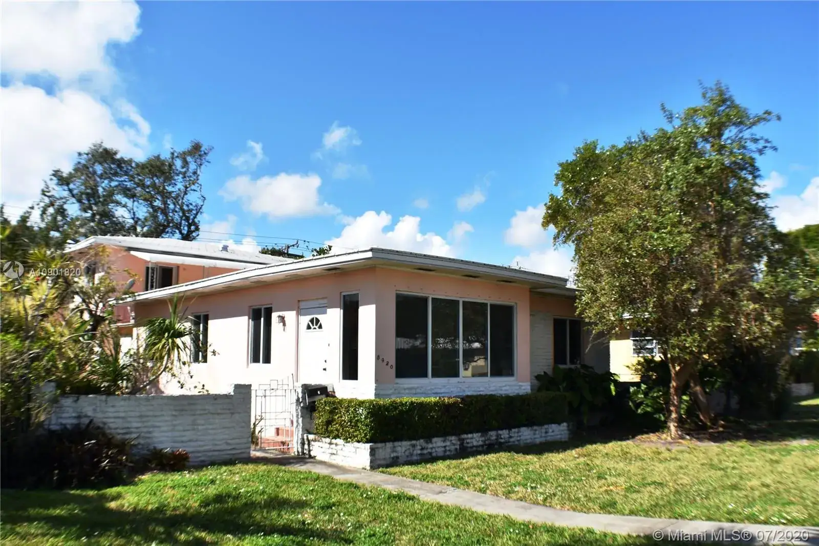 Residential Income for sale at 8920 NE 2nd Ave, El Portal FL 33138