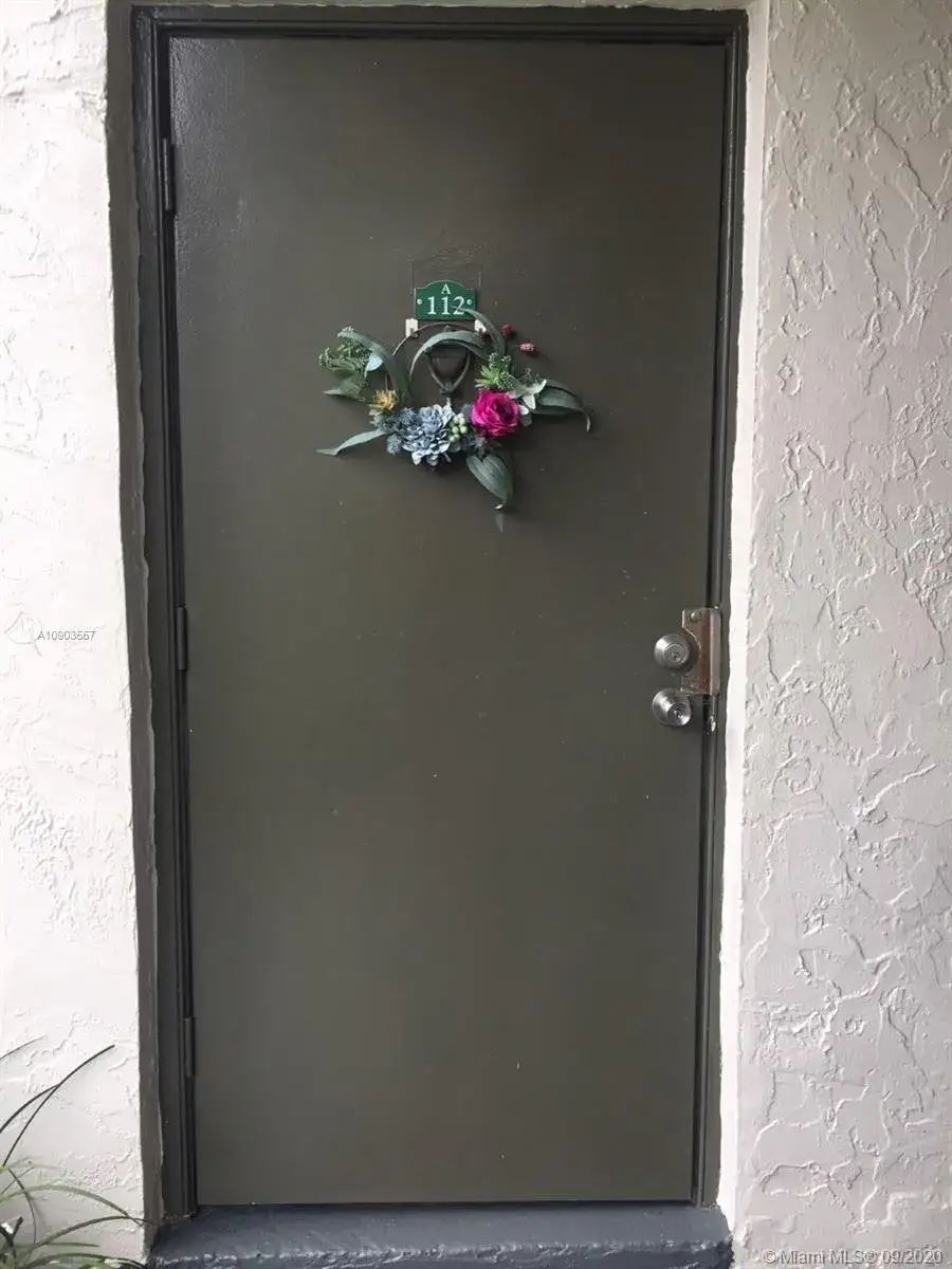 3 bedroom 2 bath Residential Lease for rent at 7963 SW 104th St # 112A, Miami FL 33156