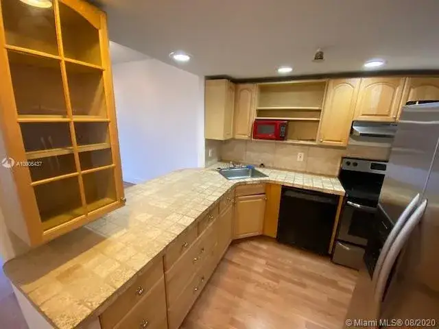 1 bedroom 1 bath Residential Lease for rent at 1470 NE 123rd St # A112, North Miami FL 33161