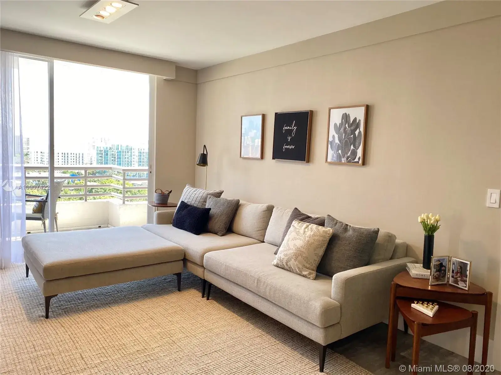 3 bedroom 2 bath Residential for sale at 3300 NE 191st St # 1513, Aventura FL 33180