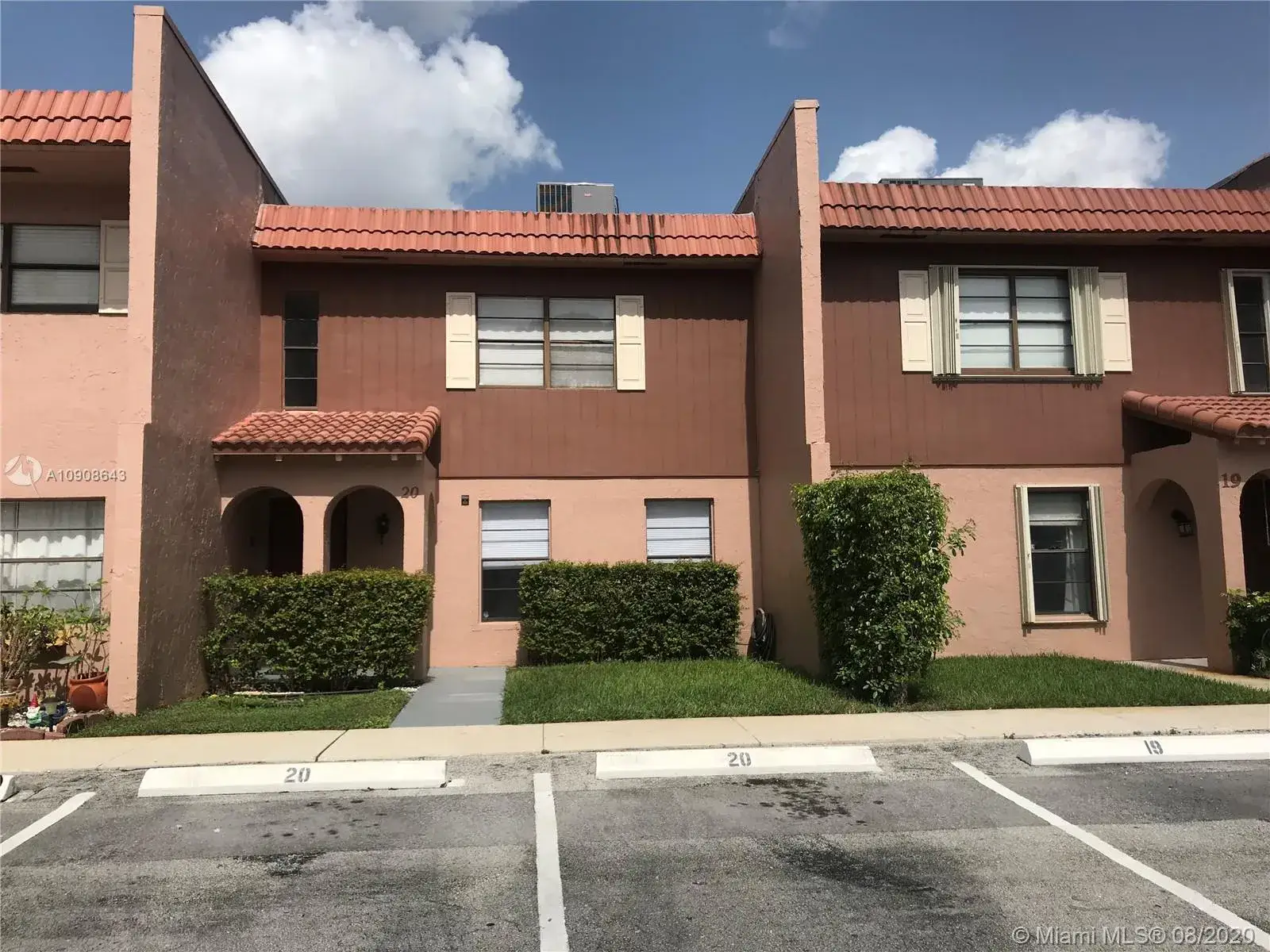 20 Laredo Pl # 1, Davie FL 33324