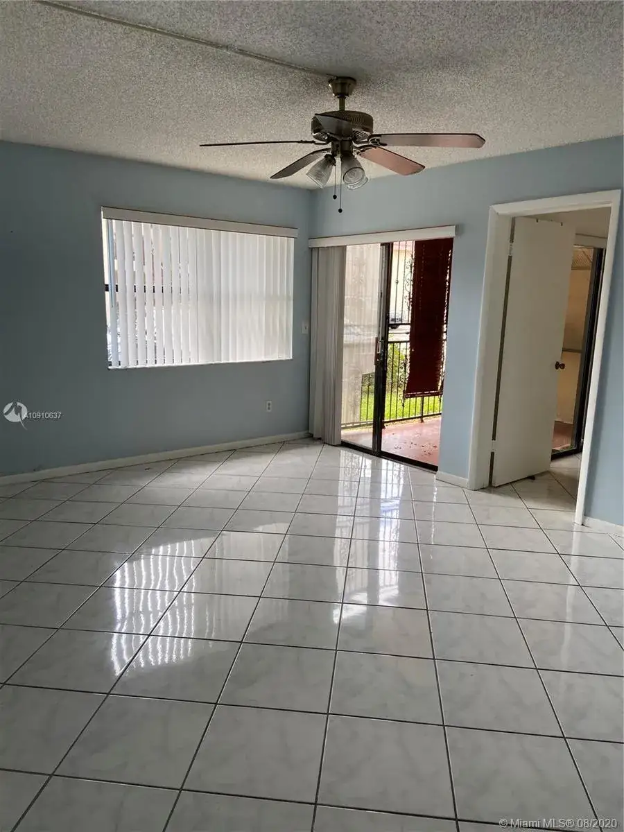 2 bedroom 2 bath Residential Lease for rent at 6555 W 26th Dr # 35, Hialeah FL 33016