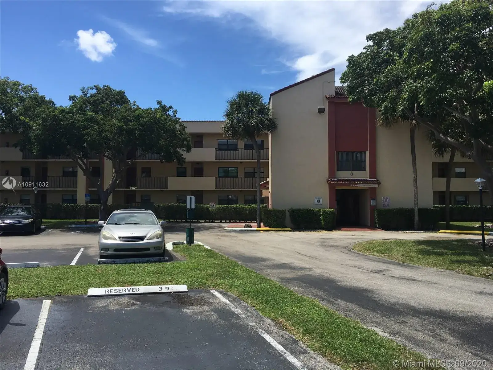 2 bedroom 2 bath Residential for sale at 3396 Foxcroft Rd # 308, Miramar FL 33025
