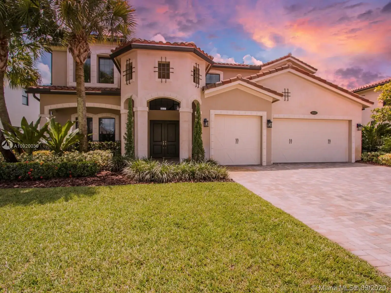 5 bedroom 4 bath Residential Lease for rent at 10660 SW 55th St, Cooper City FL 33328