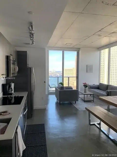151 SE 1st St # 3001, Miami FL 33131