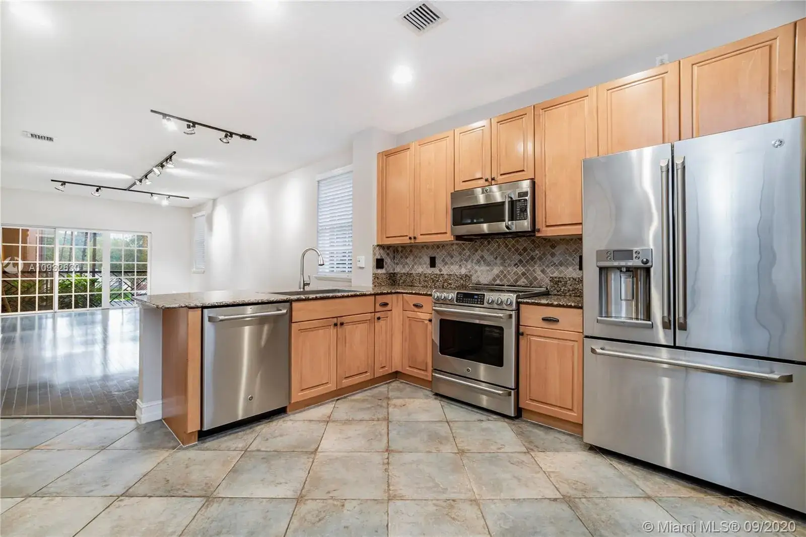 2 bedroom 2 bath Residential for sale at 440 NE 2nd Ave # 29, Fort Lauderdale FL 33301