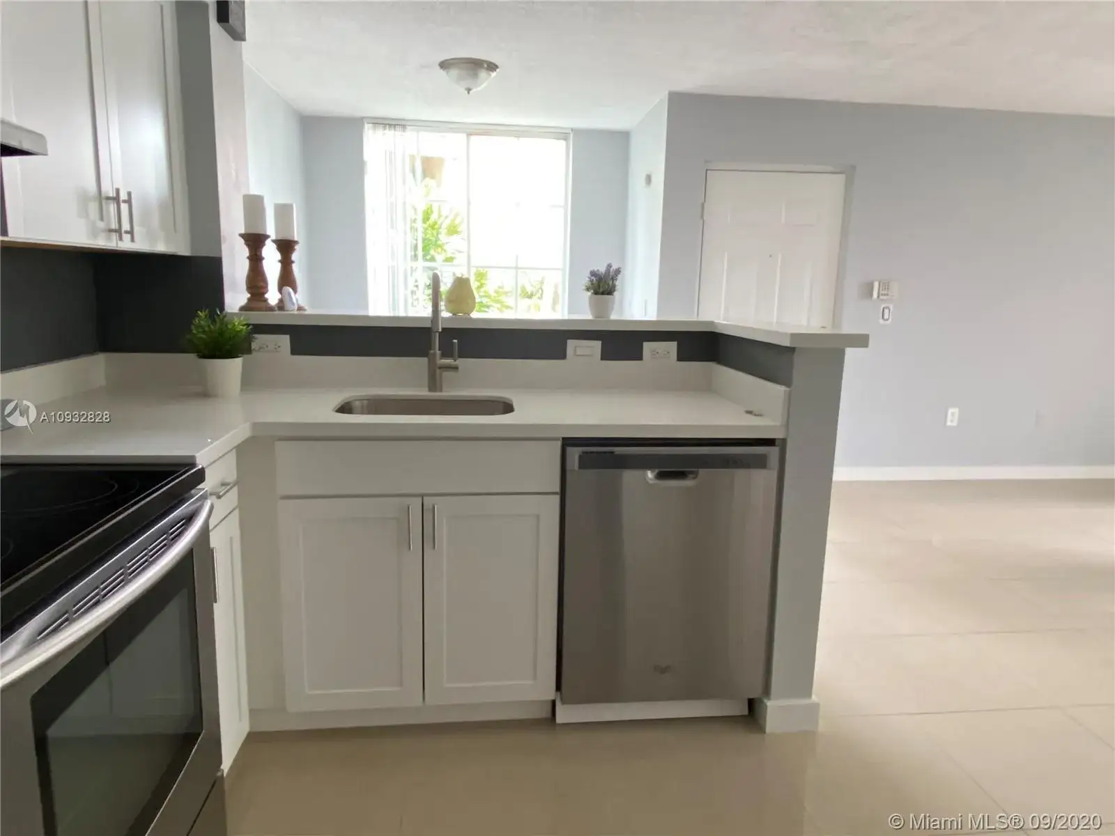 1 bedroom 1 bath Residential for sale at 12118 Saint Andrews Pl # 107, Miramar FL 33025