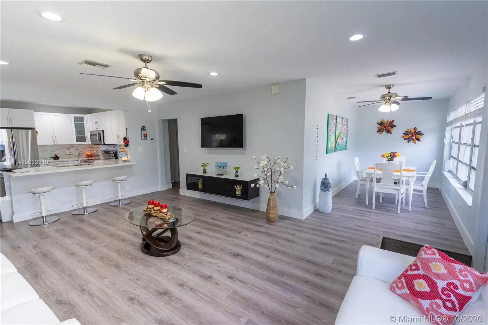 1 bath Residential Lease for rent at 2641 Funston St, Hollywood FL 33020