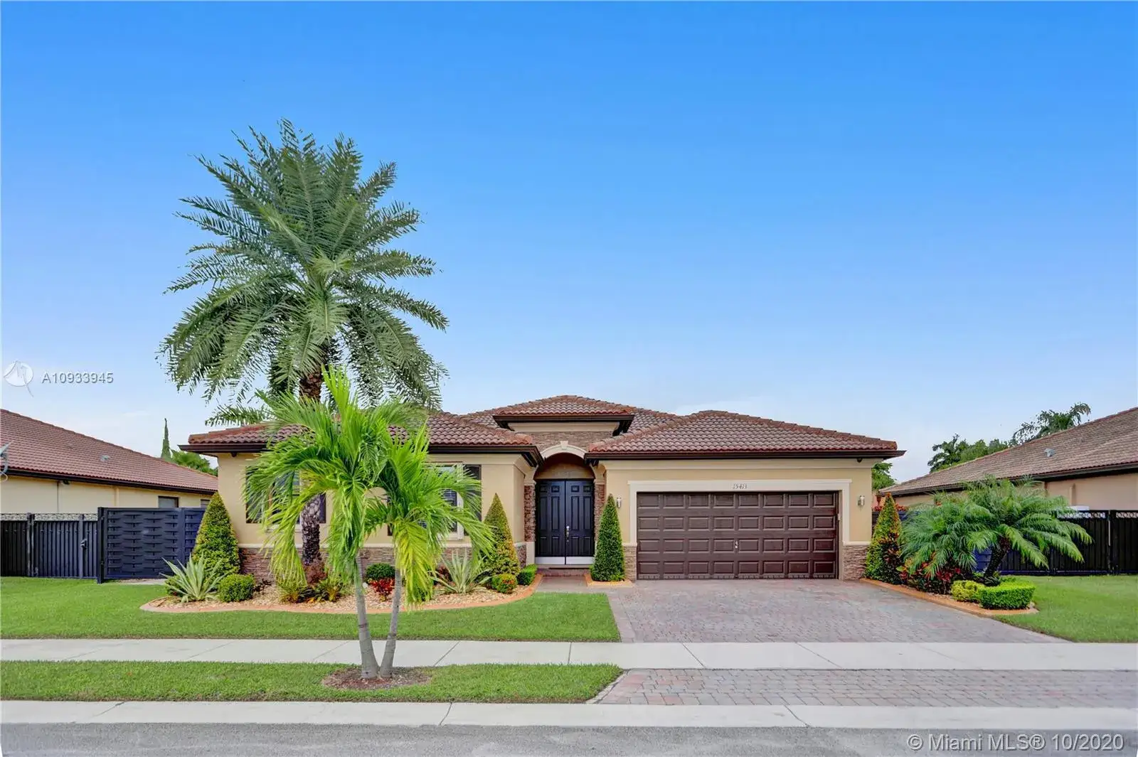 4 bedroom 3 bath Residential for sale at 15413 SW 116th Ter, Miami FL 33196