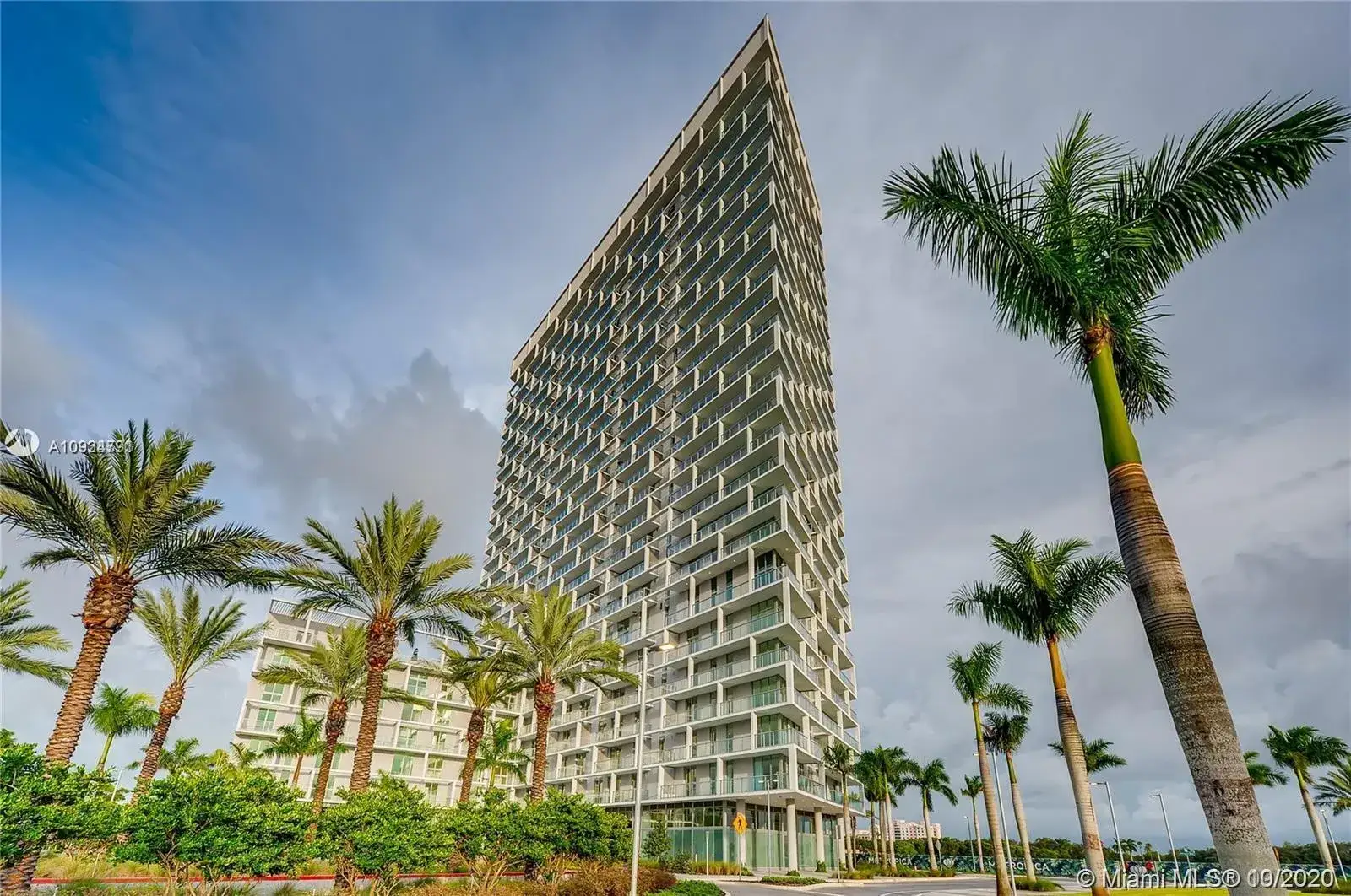 2 bedroom 2 bath Residential for sale at 2000 Metropica Way # 2304, Sunrise FL 33323