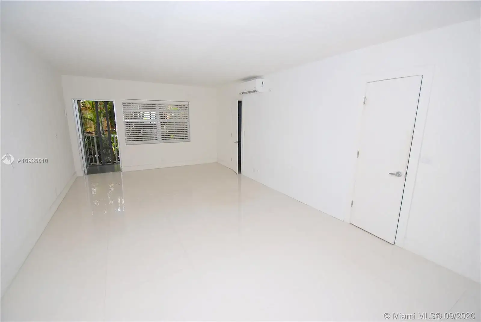 1 bath Residential Lease for rent at 1604 Drexel Ave # 103, Miami Beach FL 33139