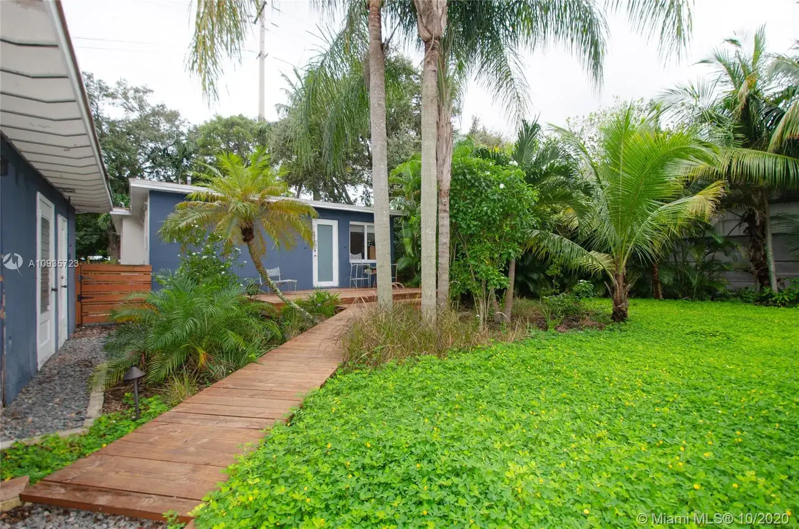 4 bedroom 3 bath Residential for sale at 1960 Riverside Dr, Fort Lauderdale FL 33312