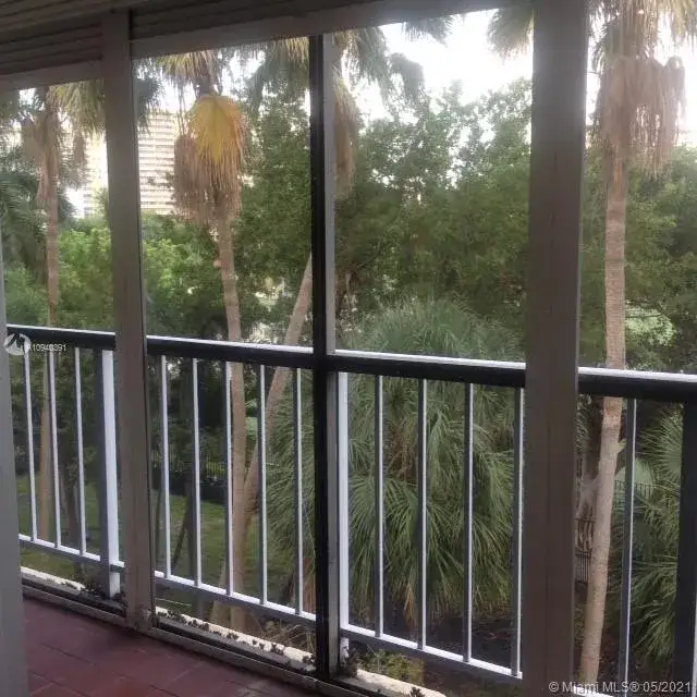 1 bedroom 1 bath Residential Lease for rent at 200 178th Dr # 410, Sunny Isles Beach FL 33160