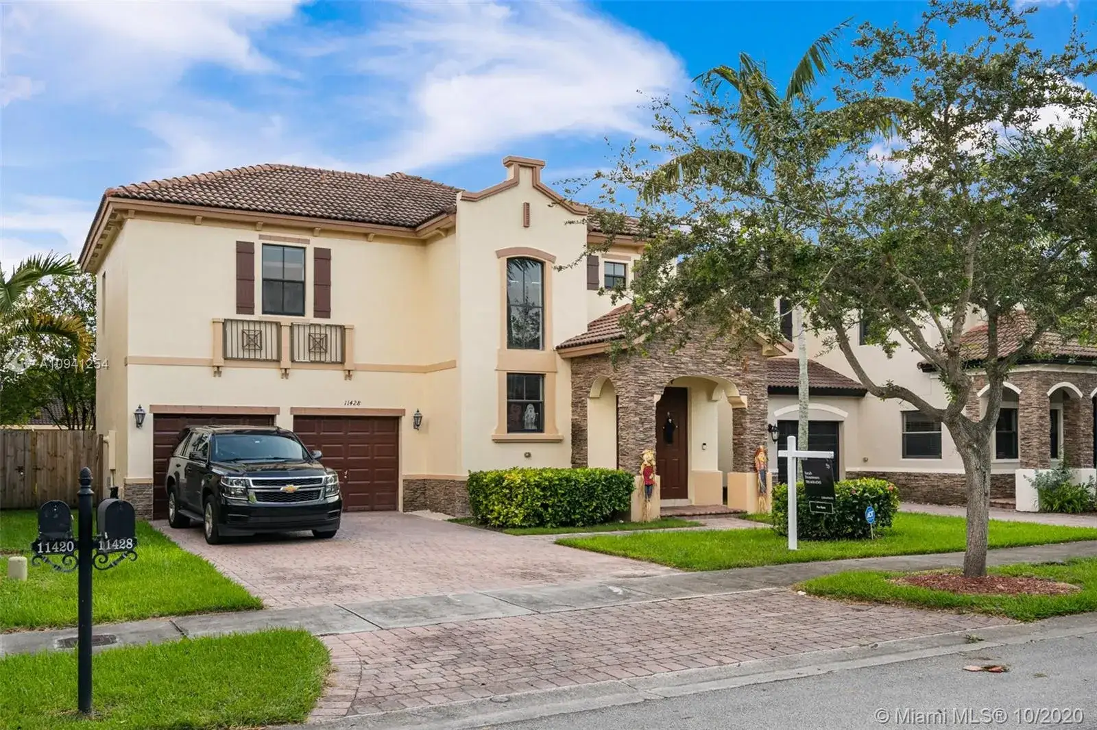 3 bedroom 2 bath Residential for sale at 11428 SW 243rd Ter, Homestead FL 33032