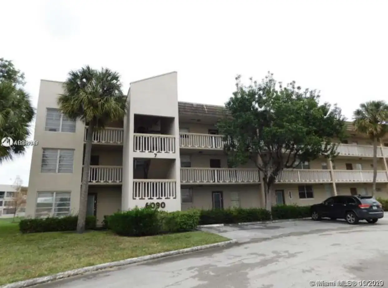2 bedroom 2 bath Residential for sale at 6090 NW 64th Ave # 104, Tamarac FL 33319