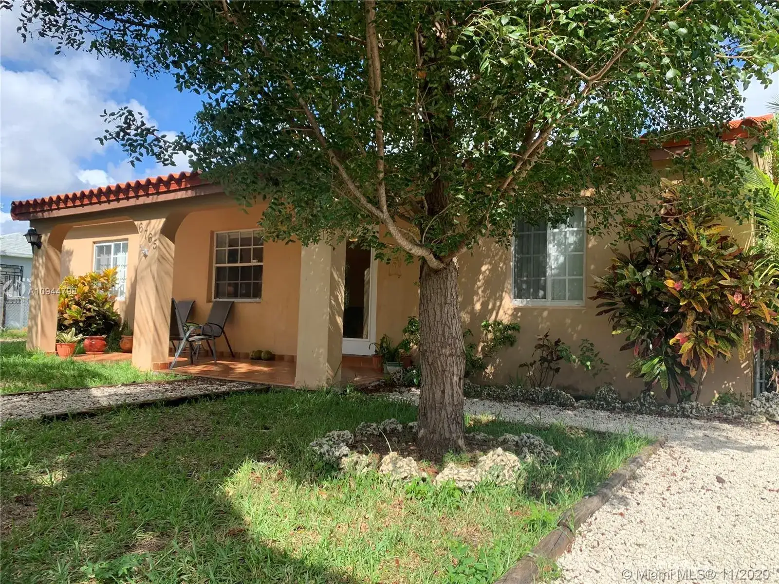 4 bedroom 2 bath Residential for sale at 6765 SW 17th St, Miami FL 33155