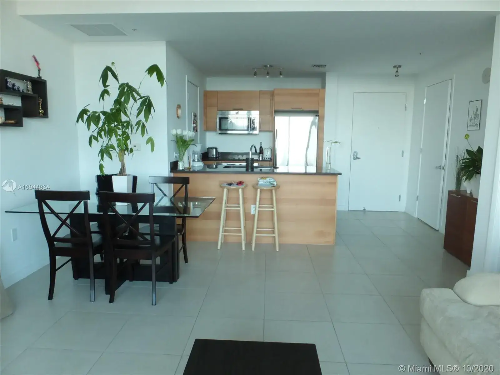 1 bedroom 1 bath Residential for sale at 3301 NE 1st Ave # L0305, Miami FL 33137