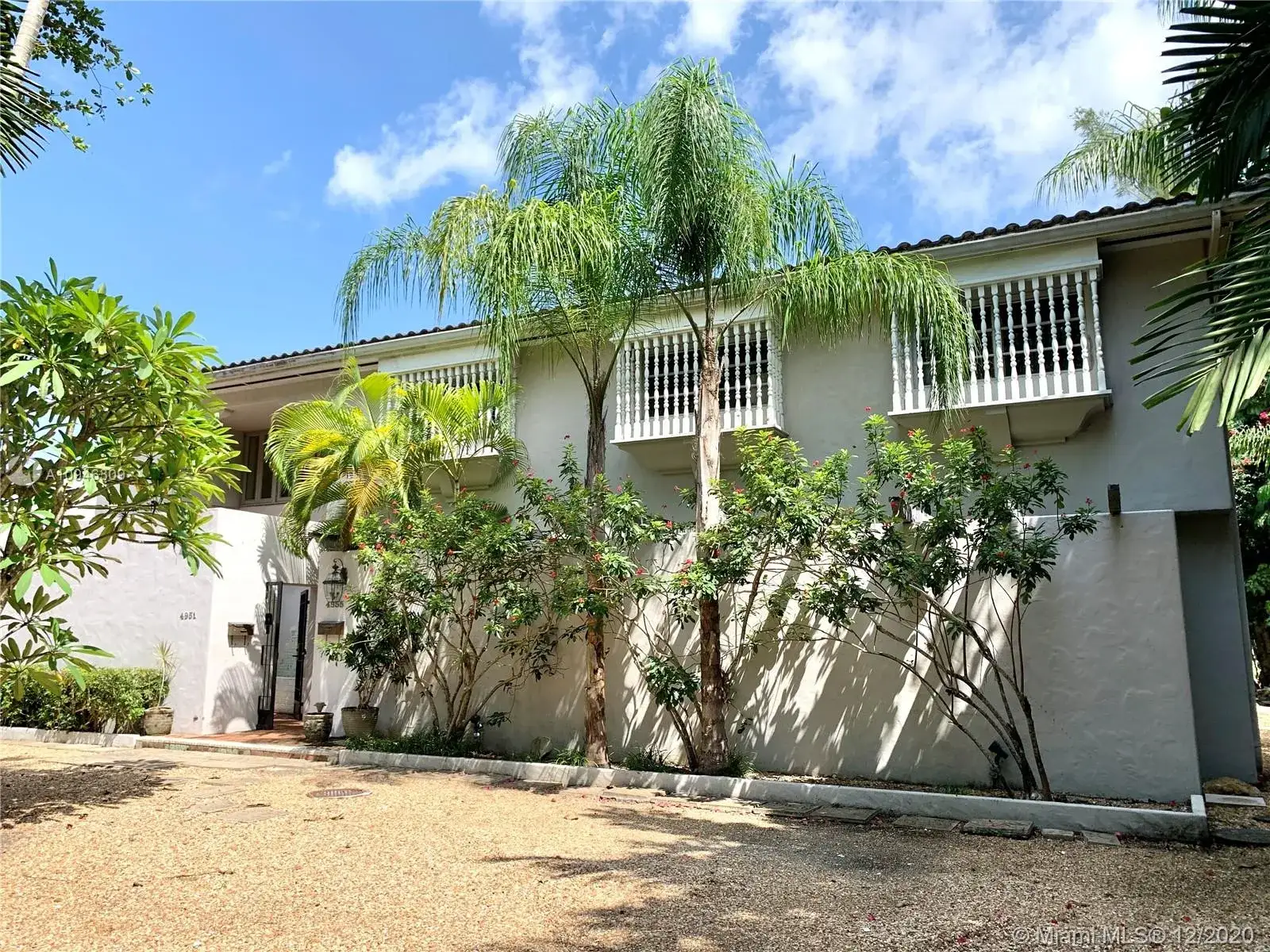 3 bedroom 4 bath Residential for sale at 4951 University Dr, Coral Gables FL 33146