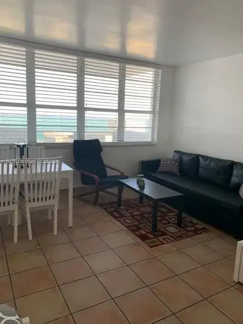 1 bath Residential Lease for rent at 100 Lincoln Rd # 1219, Miami Beach FL 33139