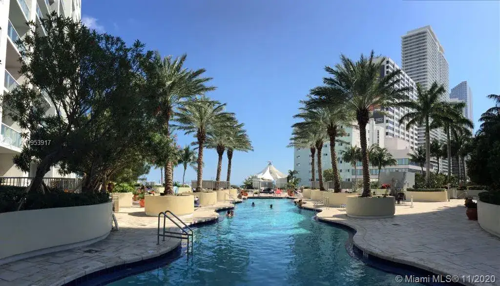 1 bedroom 1 bath Residential for sale at 253 NE 2nd St # 425, Miami FL 33132