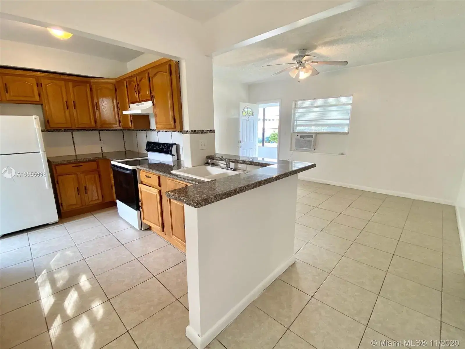 2 bedroom 1 bath Residential Lease for rent at 8270 NE 1st Pl # 3, Miami FL 33138