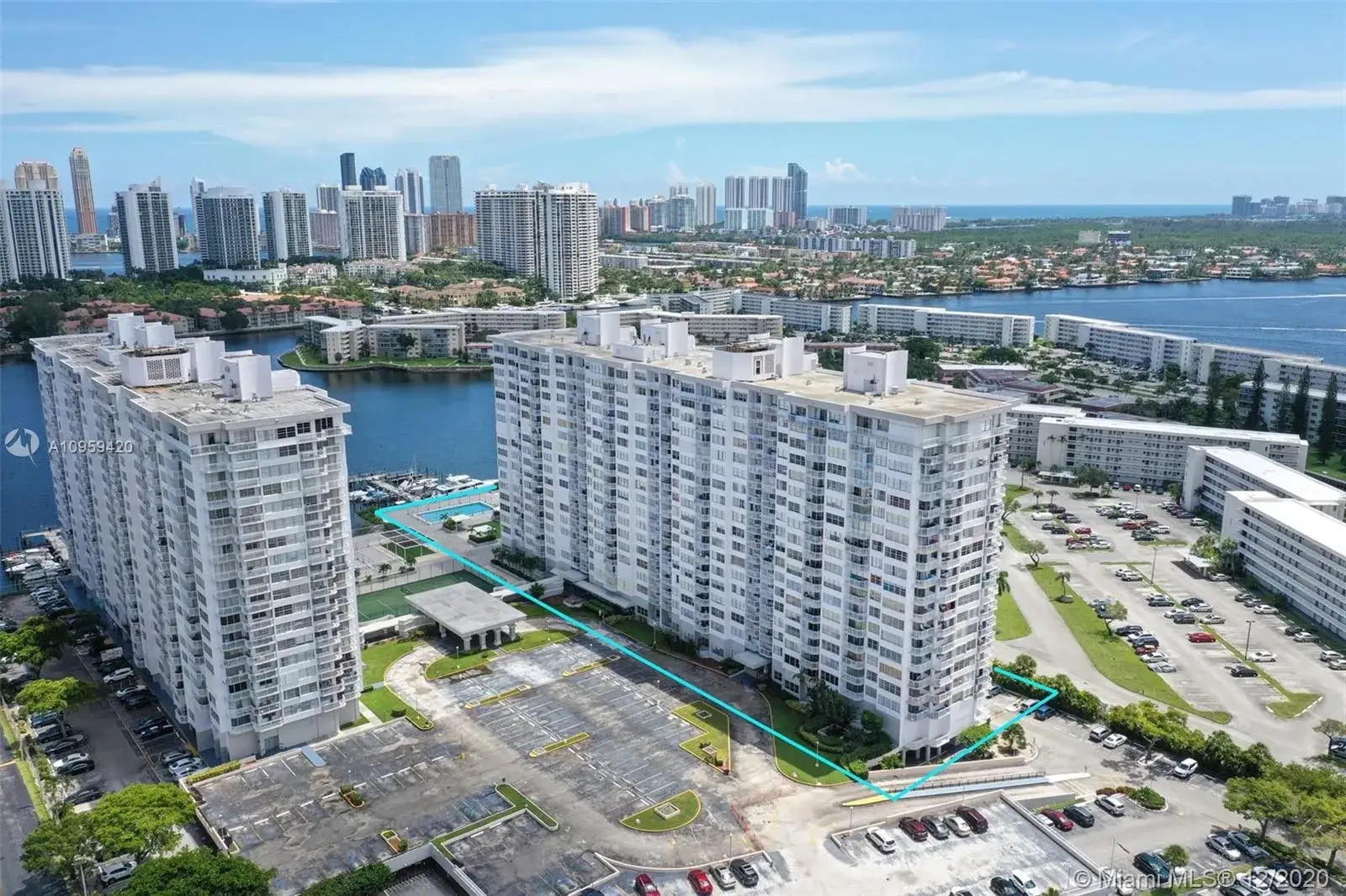 2 bedroom 2 bath Residential for sale at 18031 Biscayne Blvd # 1601, Aventura FL 33160