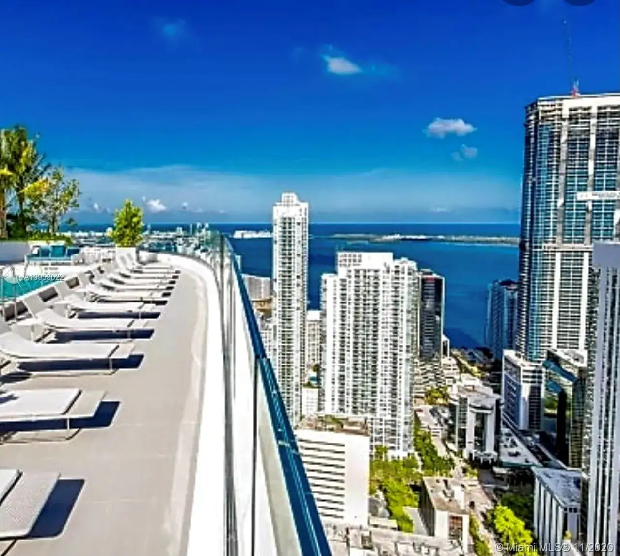 2 bedroom 2 bath Residential Lease for rent at 55 SW 9th St # 2408, Miami FL 33130
