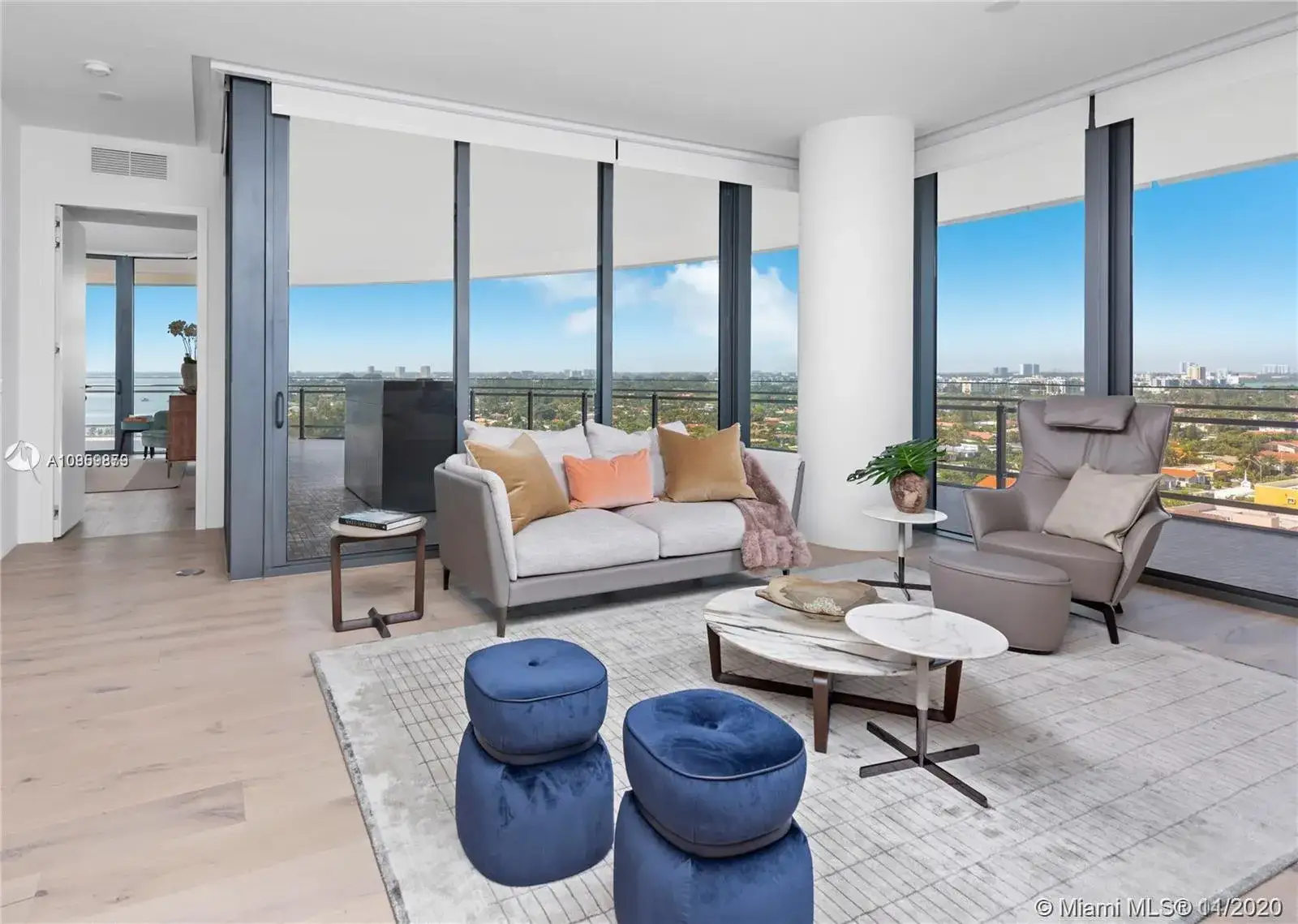 2 bedroom 2 bath Residential for sale at 8701 Collins Ave # 905, Miami Beach FL 33154