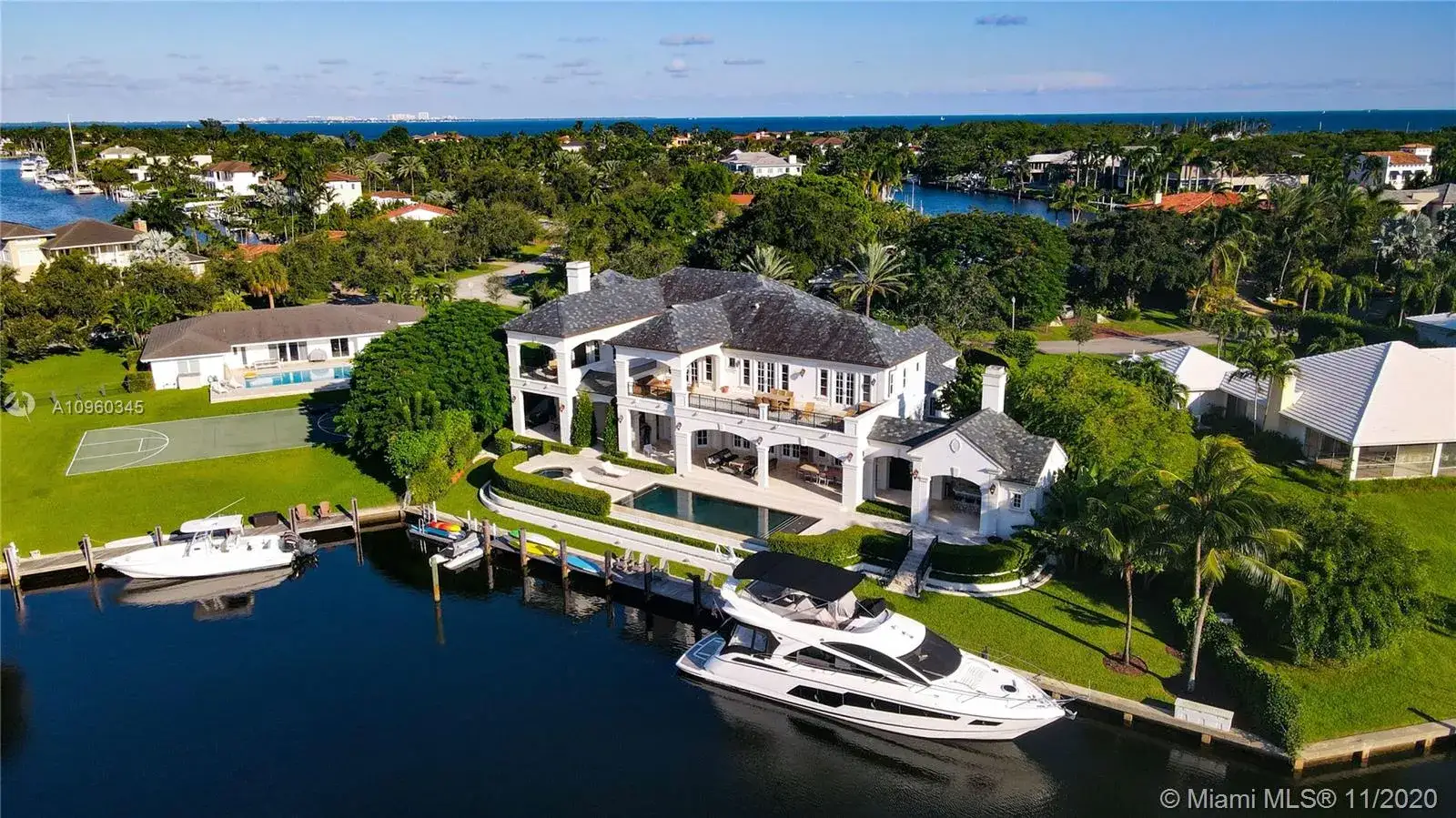 8 bedroom 9 bath Residential for sale at 9320 Gallardo St, Coral Gables FL 33156